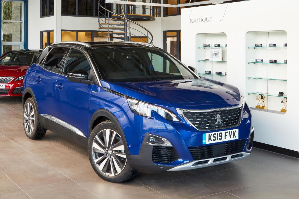 Peugeot 3008 Suv Wins Driver Power Best Mid Sized Suv
